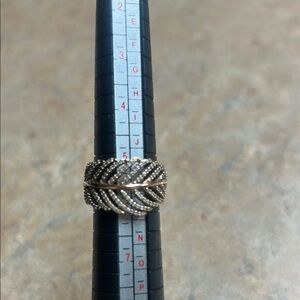 Pandora Elegant Rose Gold Leaf Ring